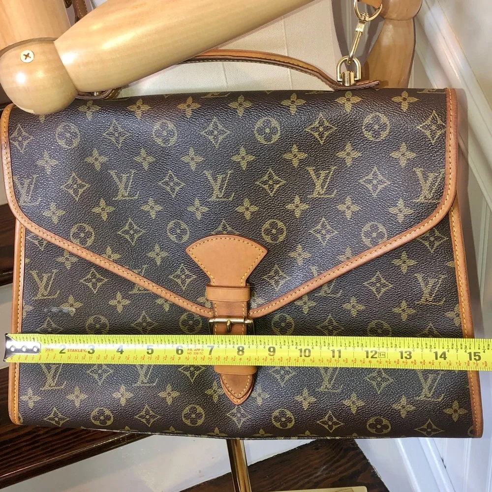 LOUIS VUITTON Beverly GM Monogram Business Laptop Computer Crossbody Bag
